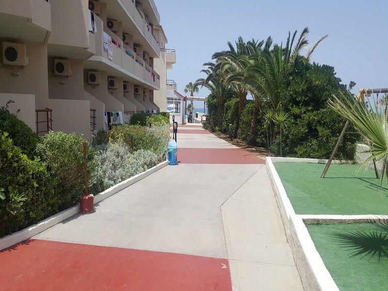 Jo An Beach Hotel Adelianos Kampos Exteriör bild