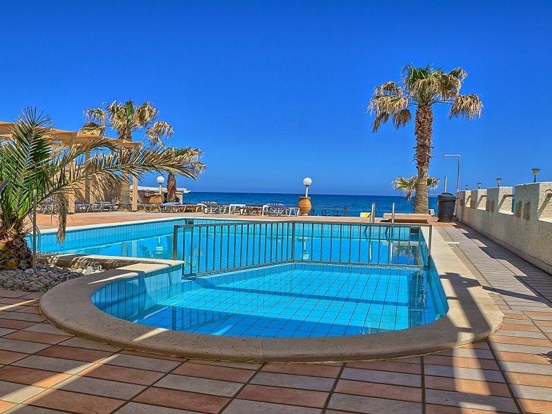 Jo An Beach Hotel Adelianos Kampos Exteriör bild