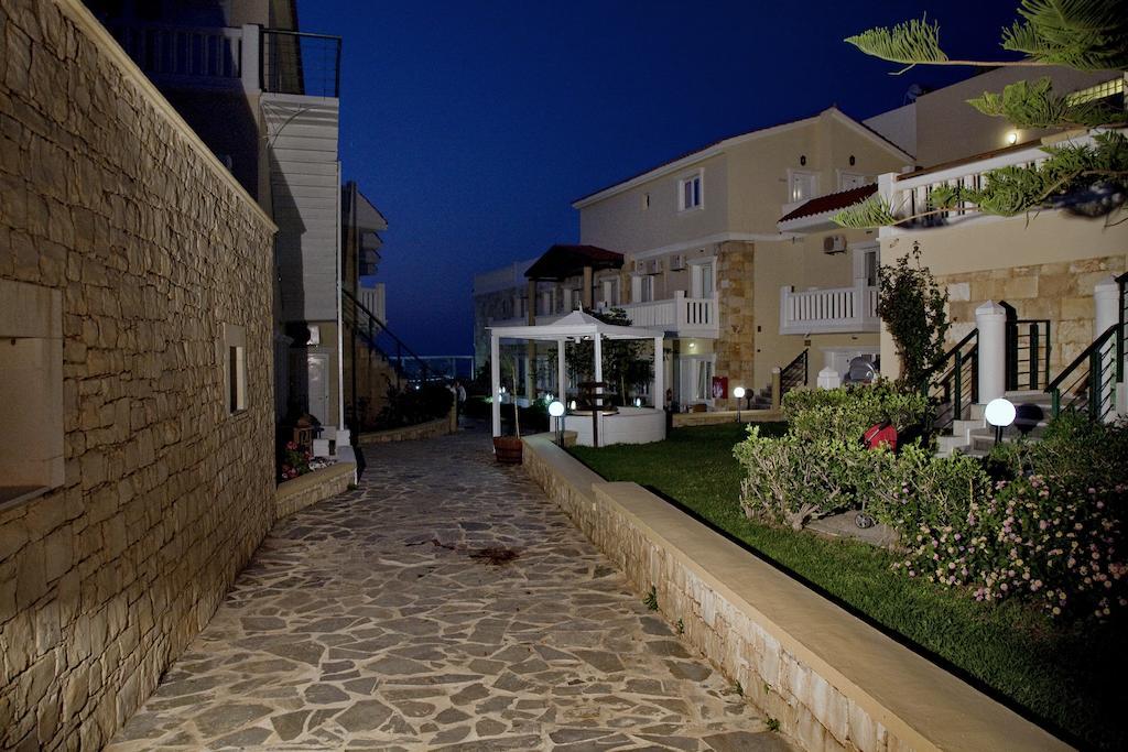 Jo An Beach Hotel Adelianos Kampos Exteriör bild