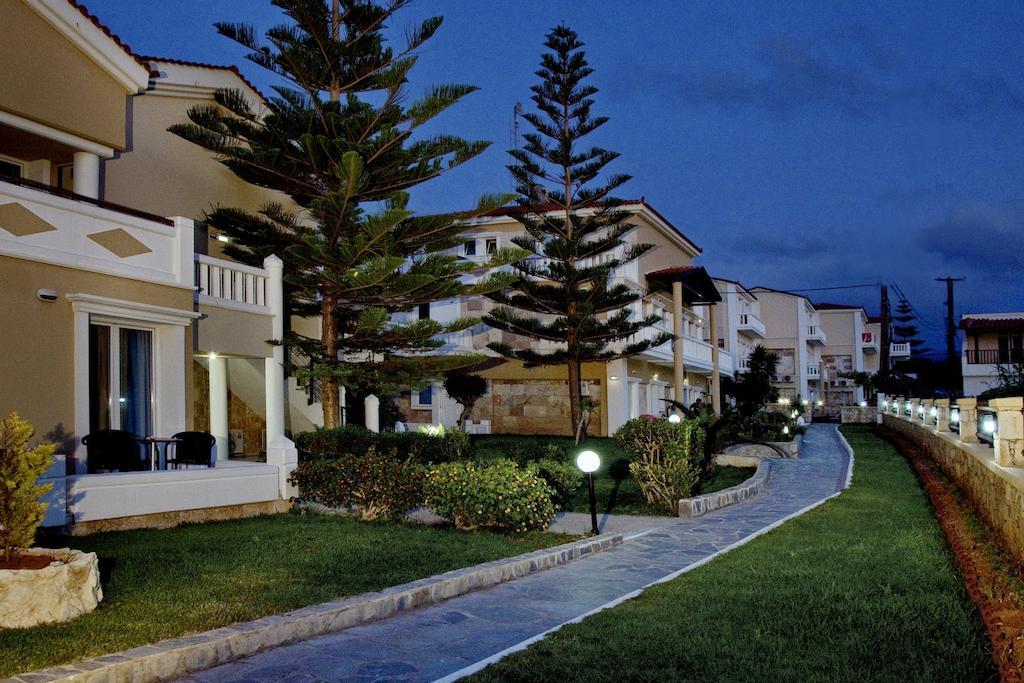 Jo An Beach Hotel Adelianos Kampos Exteriör bild