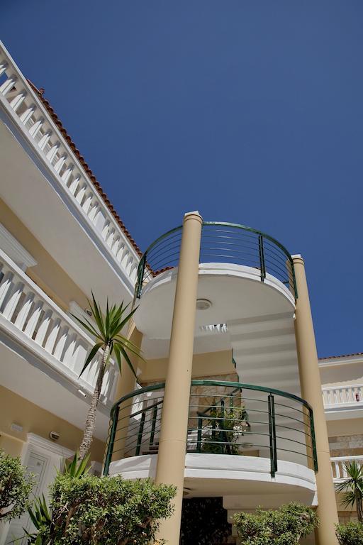Jo An Beach Hotel Adelianos Kampos Exteriör bild